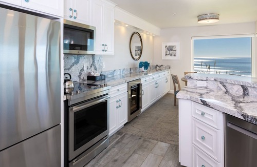 Rio del Mar Apartment | Oceanfront Luxury on the Seascape North Bluff-2/2