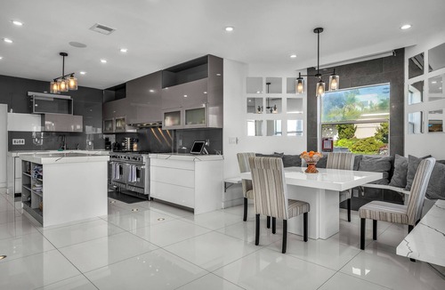 Playa Del Rey House | Oceanview Oasis w/3 Pools & Theater