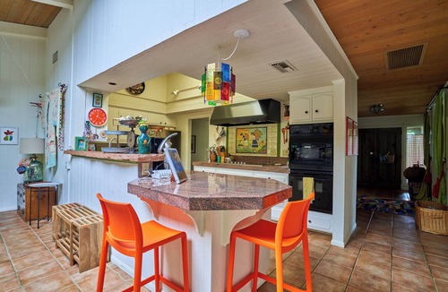 Ojai House | Ojai East End Chic Ranch Home with Stunning Views, Nature, 8' hot tub, 1 bedroom
