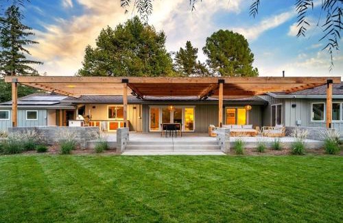 Ojai House | Ojai Valley - Pool and Pickle Ball