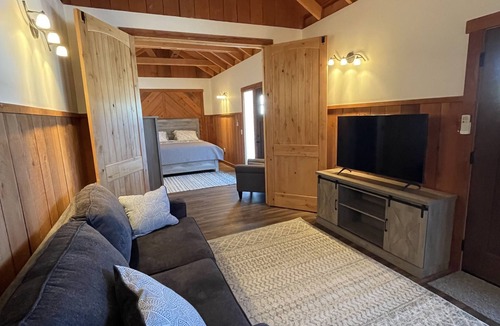 Half Moon Bay Cottage | One Bedroom Cottage