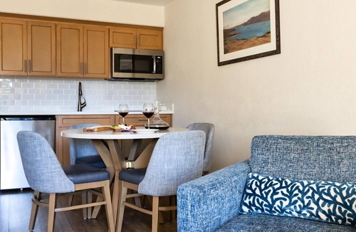 Rio del Mar Hotel | One Bedroom Suite Garden