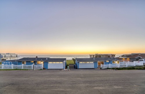 San Simeon Cottage | One of a kind property- An Acre on the Ocean & Classic Beach Cottage
