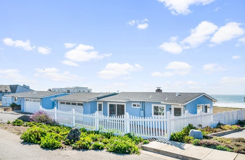 San Simeon Cottage | One of a kind property- An Acre on the Ocean & Classic Beach Cottage