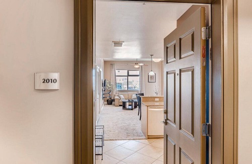 Downtown Las Vegas Condo | Opulent Ogden Luxury High Rise 20th floor Queen