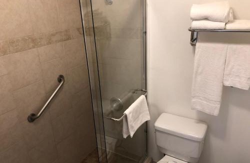 Orange Hotel | Orange Tustin Inn in Orange