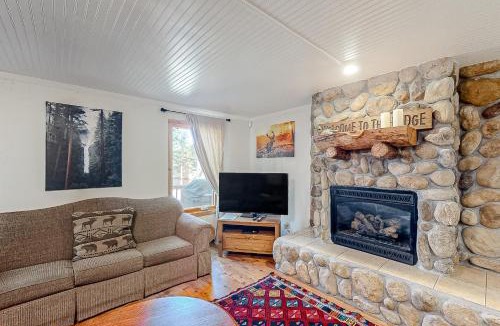 Yosemite National Park House | Oso Lodge Unit B
