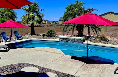 Bullhead City House | Our River Oasis Pool House 1 mile from Colorado River & Near Laughlin Casinos