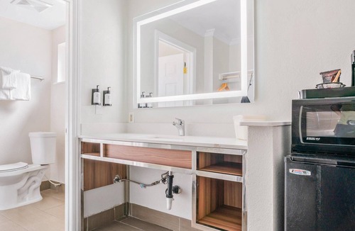 Morro Bay Hotel | Pacific Shores Inn