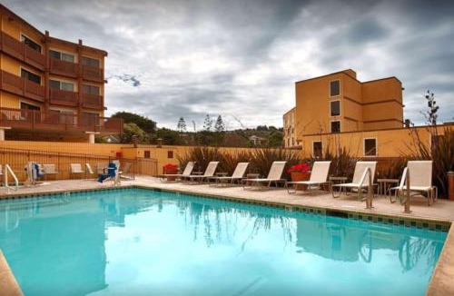 Rockaway Beach Hotel | Pacifica Lighthouse Hotel Trademark Collection by Wyndham