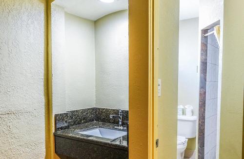 Harbor Hotel | Pacifica Motel