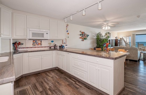 Pajaro Dunes House | Pajaro Dunes Resort: 4 Bedroom Ocean Front Paradise - Expansive Ocean side Deck