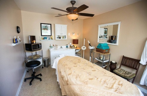 Canyon Corridor Villa | Palm Springs | Palm Springs Family Stay | Pool & Water Slide | 3BR Sleeps 10