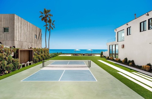 Western Malibu House | Paraiso by Stay Awhile Villas