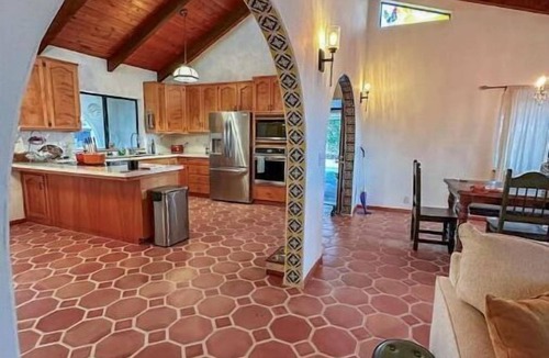 San Miguel House | Paso Robles unique 10 acre farm, 360 degree vineyard views, close to everything.