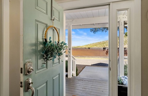 Paso Robles House | Paso Wine Country Farmhouse | Pool, Spa, Game Room