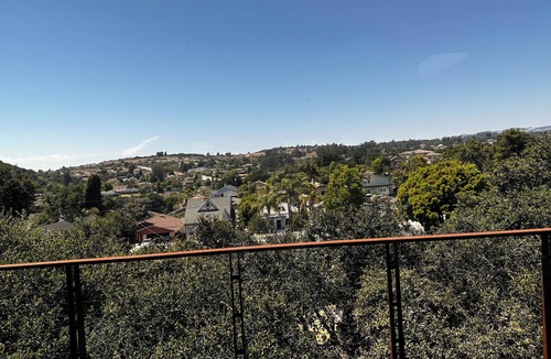 Arroyo Grande House | Peaceful 1-bedroom house in the beautiful Village of Arroyo Grande
