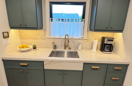 Burbank House | Peaceful 1-bedroom bungalow with AC in charming Burbank