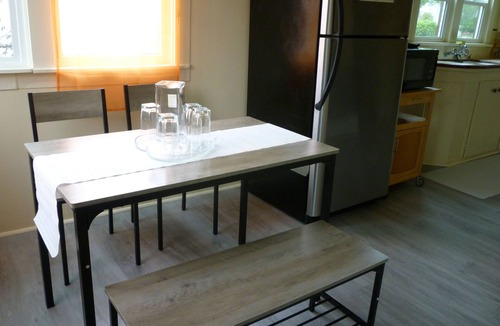 Alhambra House | Peaceful 2-bedroom house with AC in charming Alhambra