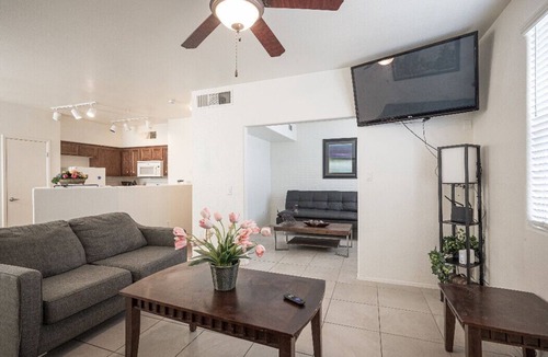 Green Valley Condo | Peaceful 2bd2ba Oasis w/Pool/Hot tub in Gated Community Pet Friendly