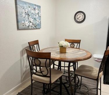 Fresno Apartment | Peaceful 2bed,1bath condo with free parking all yours to enjoy