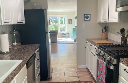 Fairfax House | Peaceful, Bright & Perfectly Located in the Heart of Fairfax