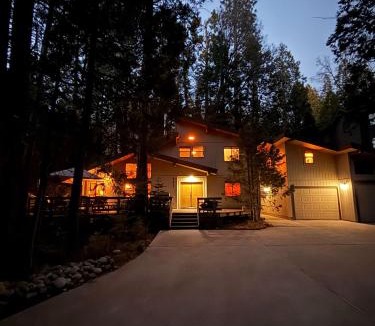 West Village House | Peaceful Cabin Getaway Relaxing By the Creek Walking Distance to Town