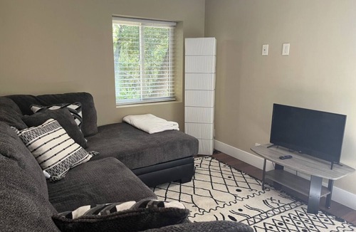 Lexington Hills House | Peaceful Guest suite in The Santa Cruz Mountains.