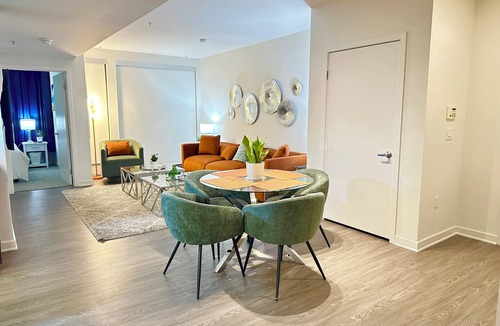 Downtown Apartment | Perfect 2-bedroom apartment with AC 2BD/2BA King beds in enchanting Santa Monica