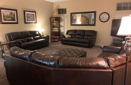 Needles House | Perfect 4-bedroom house with AC in soothing Needles