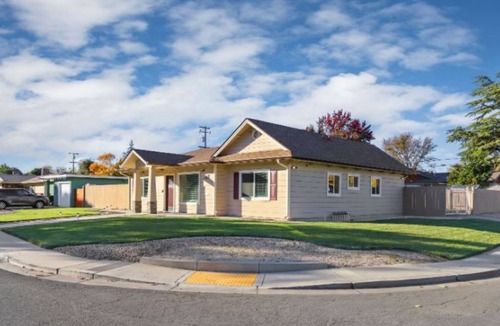 Stockton House | Perfect Choice -Home Away From Home -N Stkn-Weekly & Monthly Discounts Available