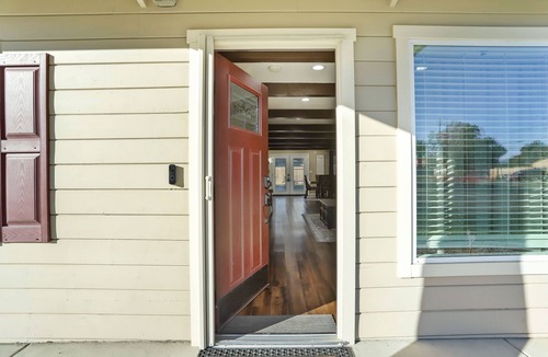 Stockton House | Perfect Choice -Home Away From Home -N Stkn-Weekly & Monthly Discounts Available