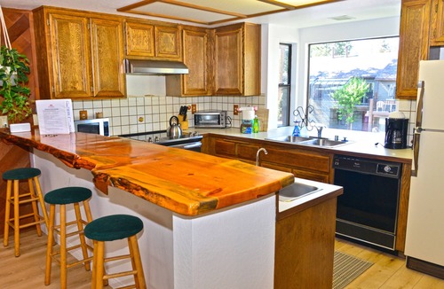 Mammoth Lakes House | Perfect Family Townhome w/Private jacuzzi!