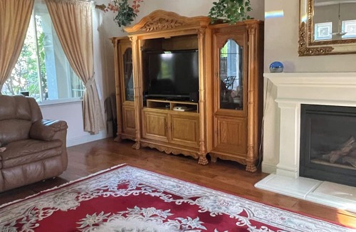 Clovis House | Perfect for a traveling professional!