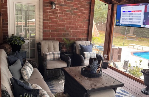 Evans House | Perfect Masters Retreat. Cozy home featuring salt water pool on a secluded lot.