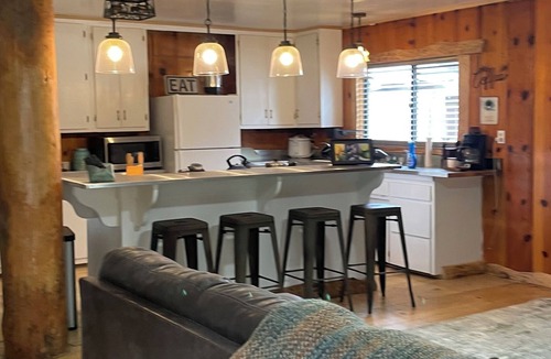 California Hot Springs Cabin | Perfect 4-bedroom cabin in beautiful California Hot Springs