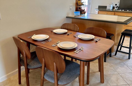 Marine Terrace House | Pet friendly Coastal home with guest house