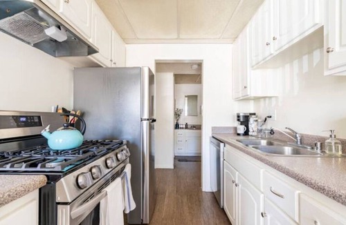 Thousand Oaks Apartment | Pet-Friendly, Elevated Stay with Space, Comfort & Style