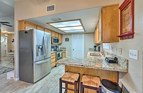 Lake Havasu City Cottage | Pet-friendly House w/Yard ~ 2 Mi to Lake Havasu!