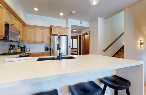 Woodwinds House | Pet-Friendly Luxury, Bright Interior, On Golf Course! Private Gas Grill