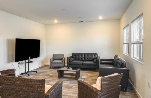 Pumpkin Center House | Pet-Friendly Yard! Family Home in Bakersfield