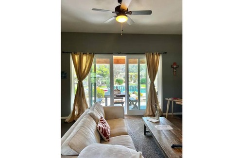 Callender House | Petite Barn