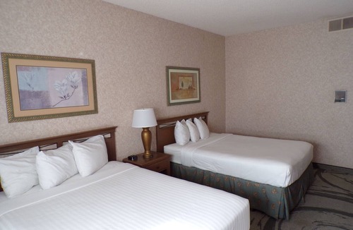Raisin Hotel | Piccadilly Inn Airport