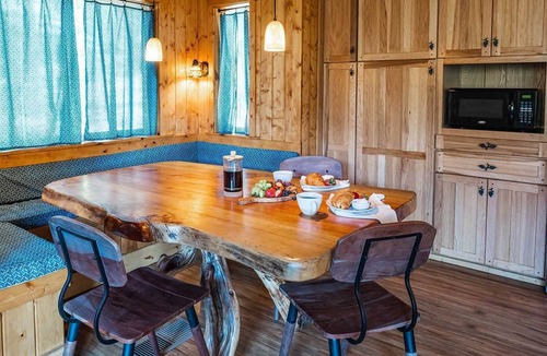 West Village House | Pine Forest Cabin Near Shaver Lake Sleeps 6