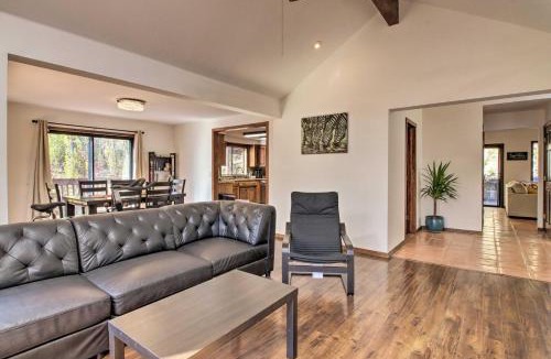 Pine Mountain Club House | Pine Mountain Club Getaway w/Foosball Table!