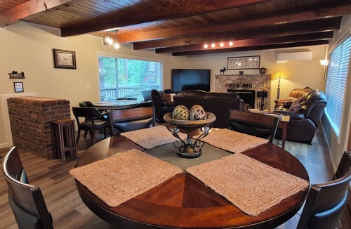 Mi-Wuk Village Cabin | Pinecrestarearentals #15 Stunning! 3rd night free. Just Book 2nights.