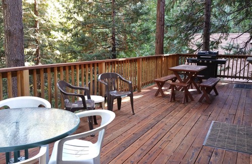 Cold Springs Cabin | Pinecrestarearentals #8 Comfy Cabin 3rd night free. Just Book 2nights.
