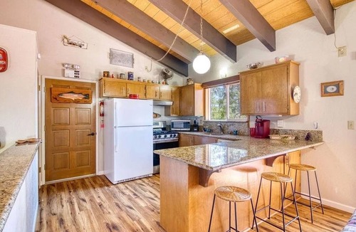 Long Barn Cabin | Pinecrestarearentals #7 Great Cabin 3rd night free Just Book 2nights.