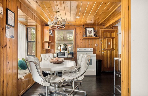 Green Valley Lake Cabin | Pineland Getaway – Cozy Cabin Among the Pines