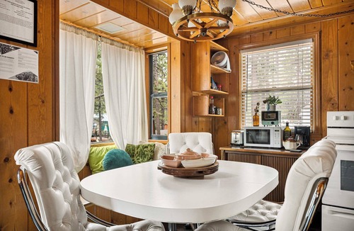 Green Valley Lake Cabin | Pineland Getaway – Cozy Cabin Among the Pines